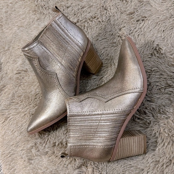 Nine West Shoes - Nine West “Cowgirl” Ankle Boots